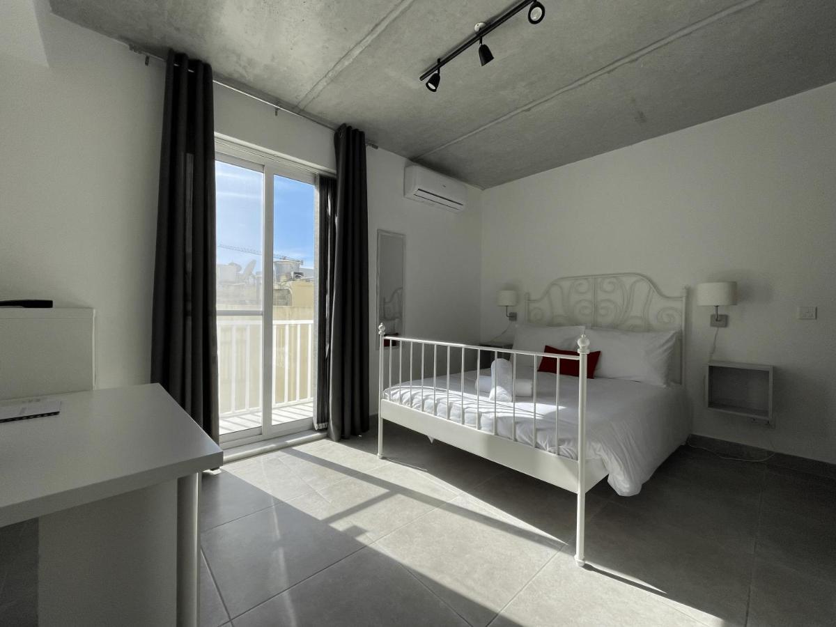 Casa Leon Malta Hotel Saint Julian's Екстериор снимка
