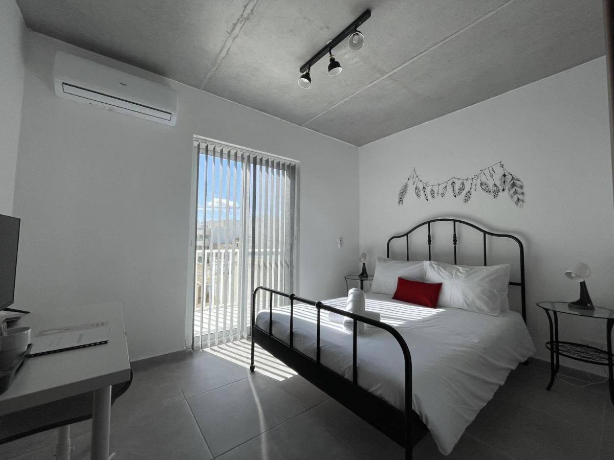 Casa Leon Malta Hotel Saint Julian's Екстериор снимка