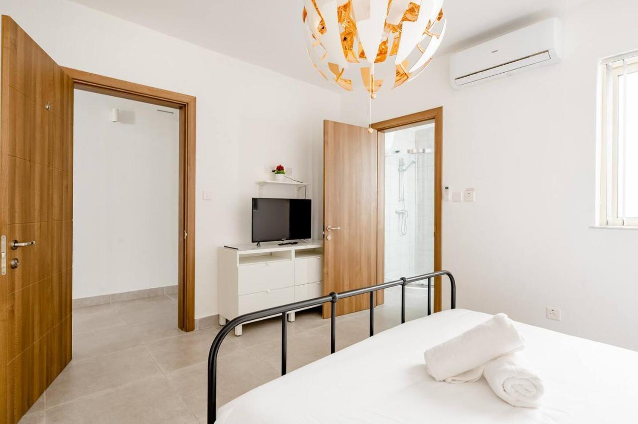 Casa Leon Malta Hotel Saint Julian's Екстериор снимка